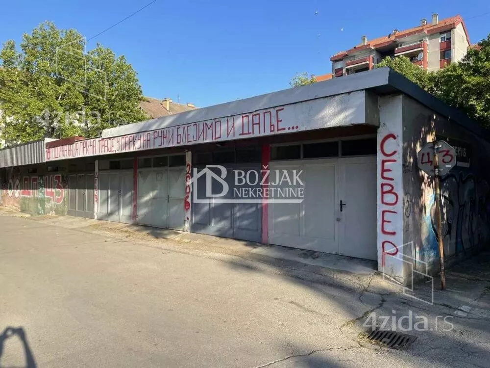Garaža | 4zida