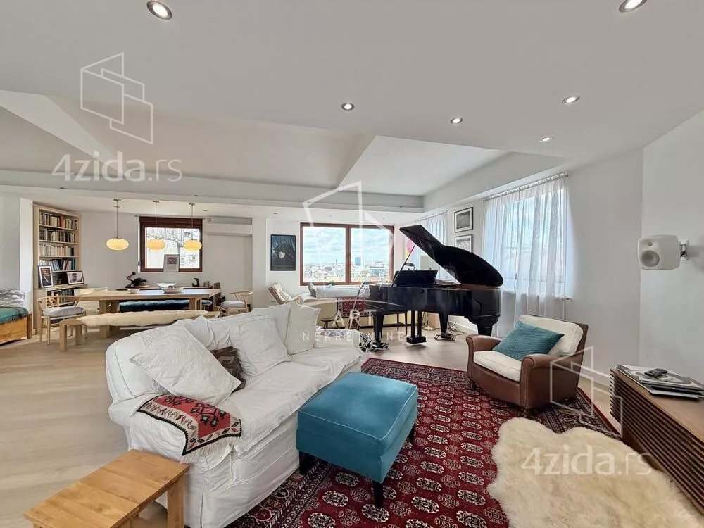 Četvoroiposoban stan | 4zida