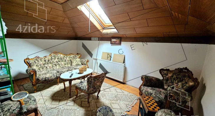 3-etažna kuća | 4zida