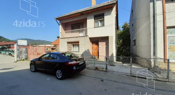 Kuća | 4zida