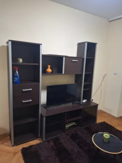 Milana Vukosa | 4zida.rs