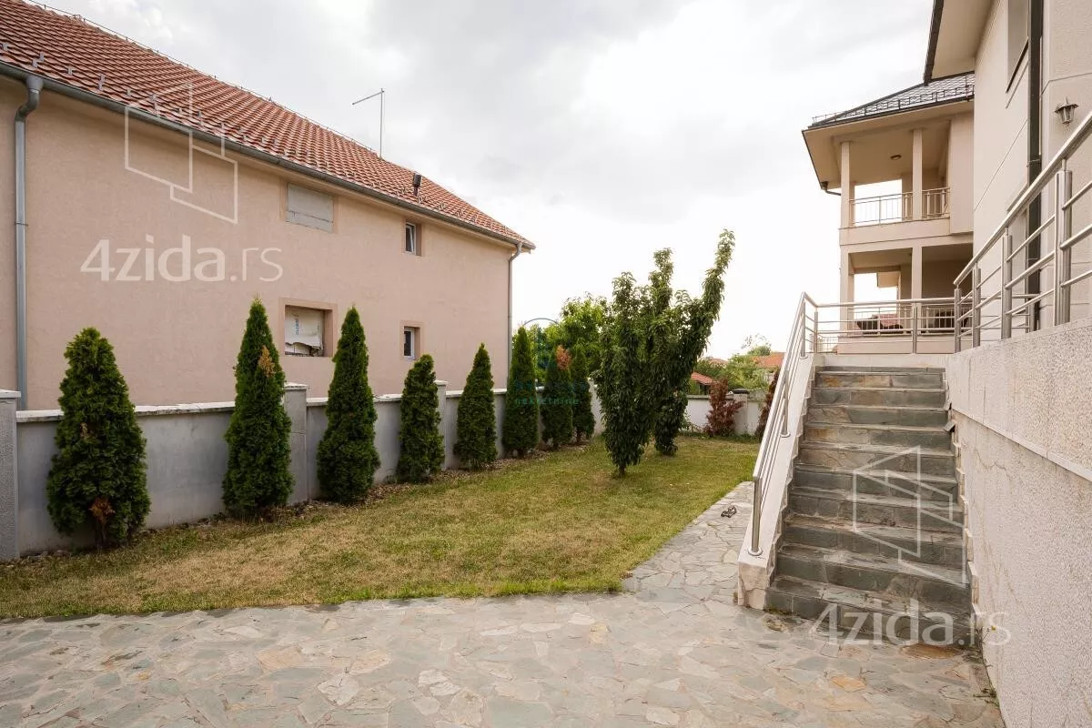 Kuća | 4zida
