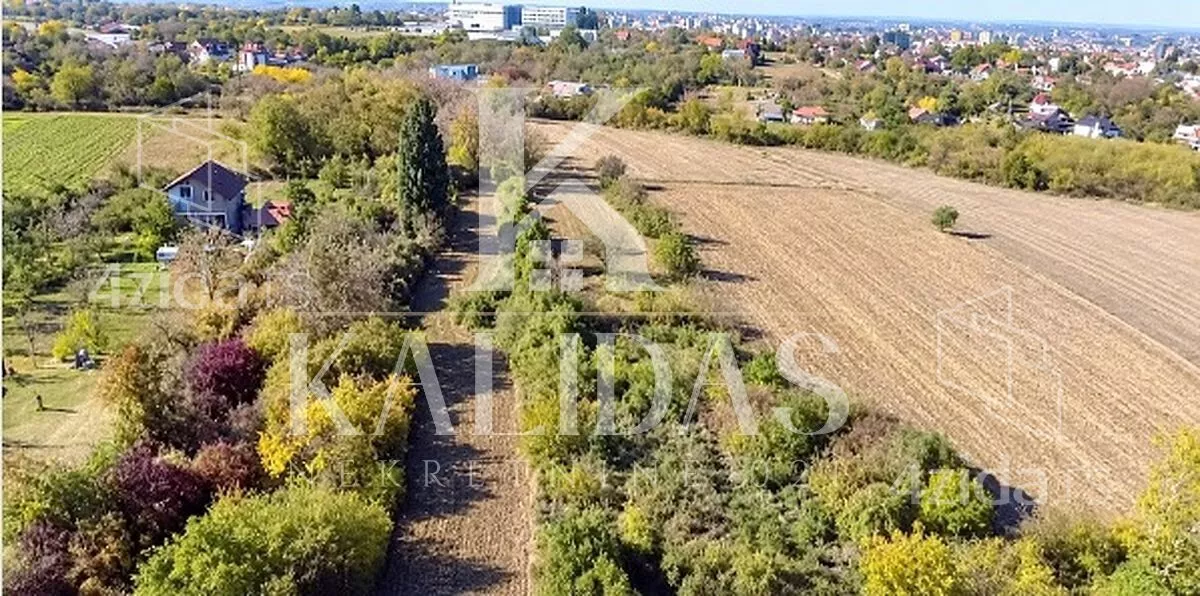 Plac | 4zida