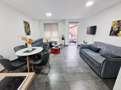 Stan za izdavanje · 32 m² · Centar, Gradske lokacije, Jagodina