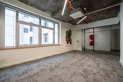 Zmaj Jovina | 4zida.rs