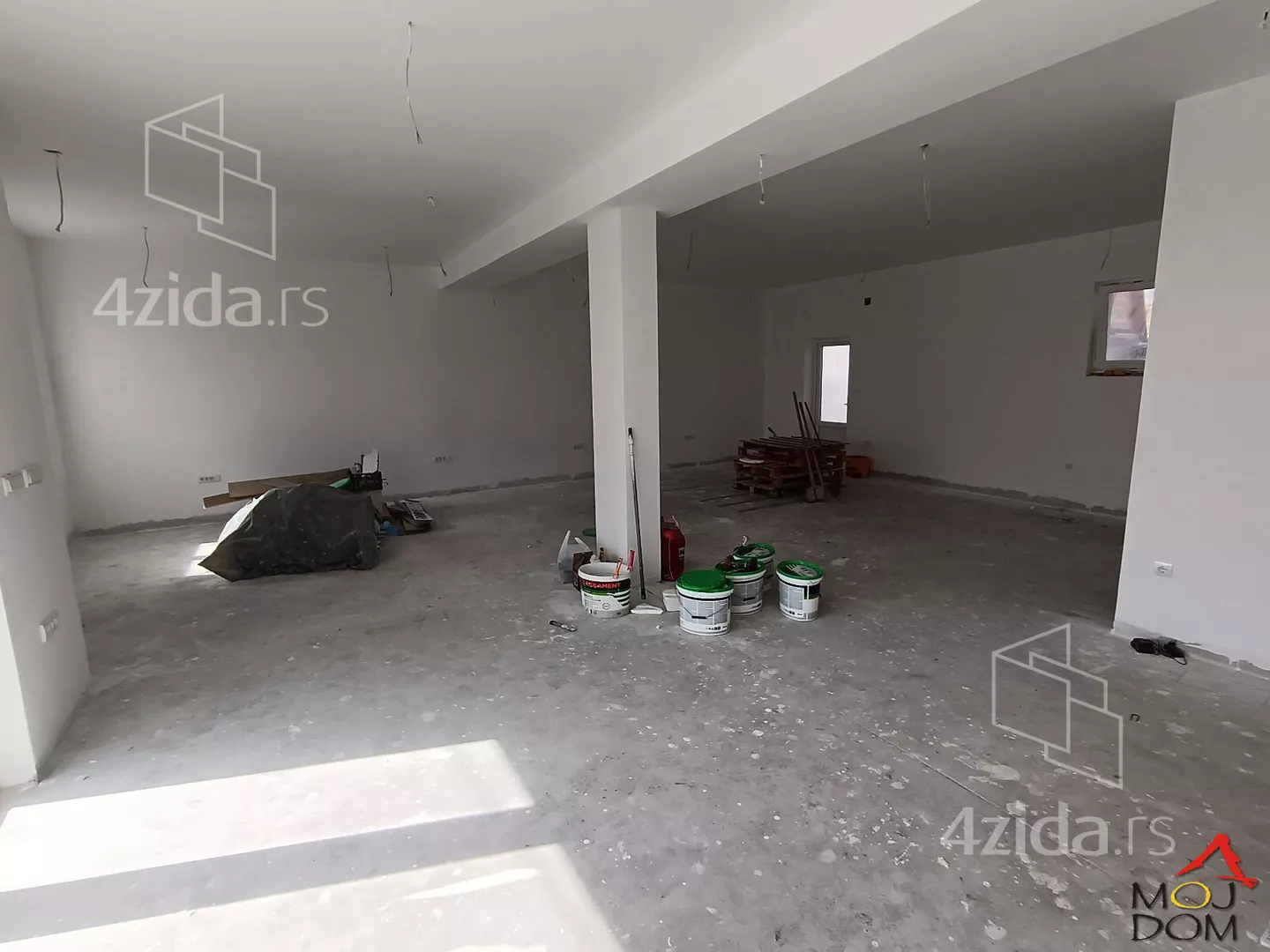 Poslovni prostor | 4zida