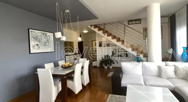 Šestosoban stan | 4zida