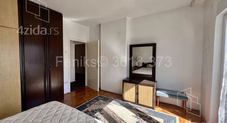 Četvoroiposoban stan | 4zida