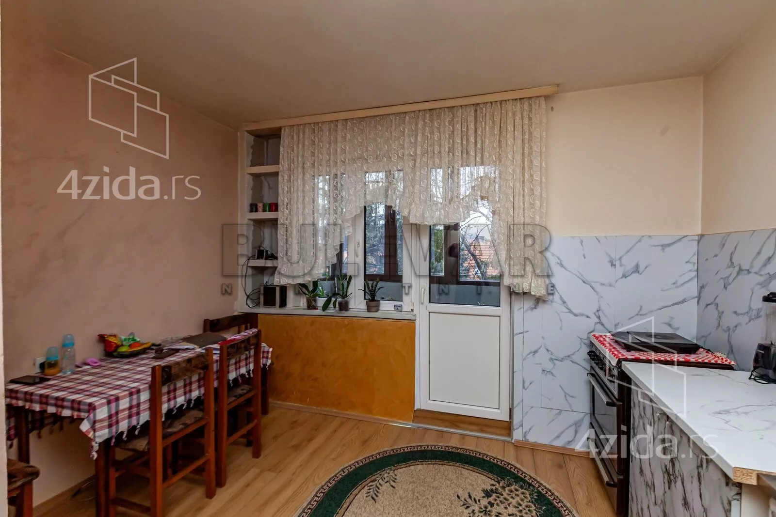 Jednoiposoban stan | 4zida