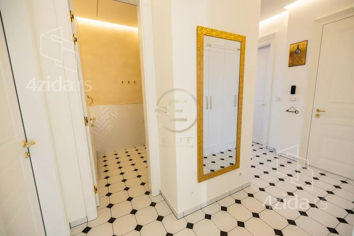 Petosoban stan | 4zida