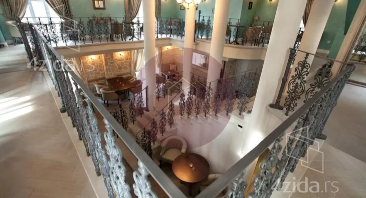 Ugostiteljski objekat | 4zida