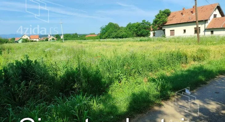 Plac | 4zida