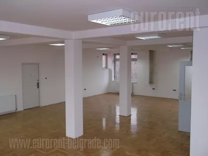 LABUDOVO BRDO | 4zida.rs