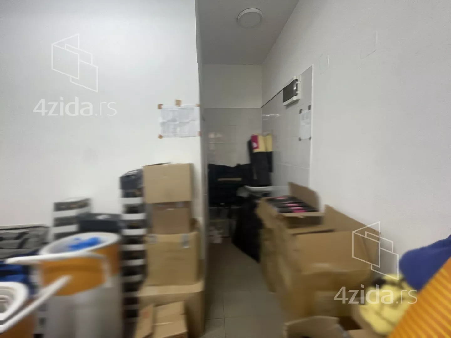 Lokal | 4zida
