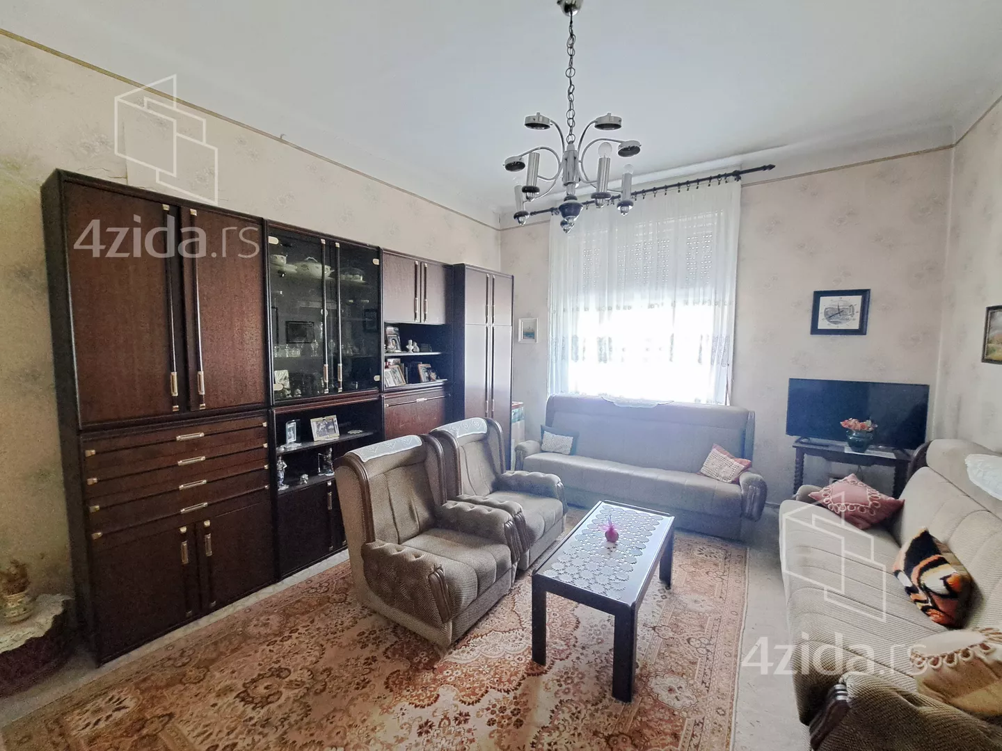 Petosoban stan | 4zida