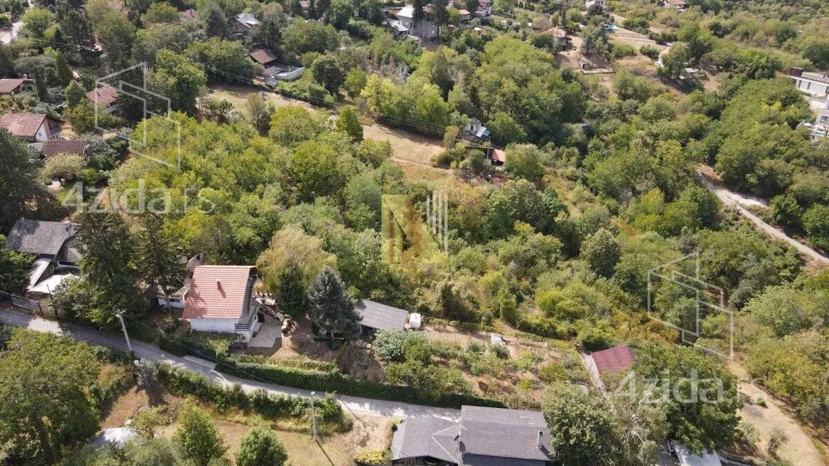 Plac | 4zida