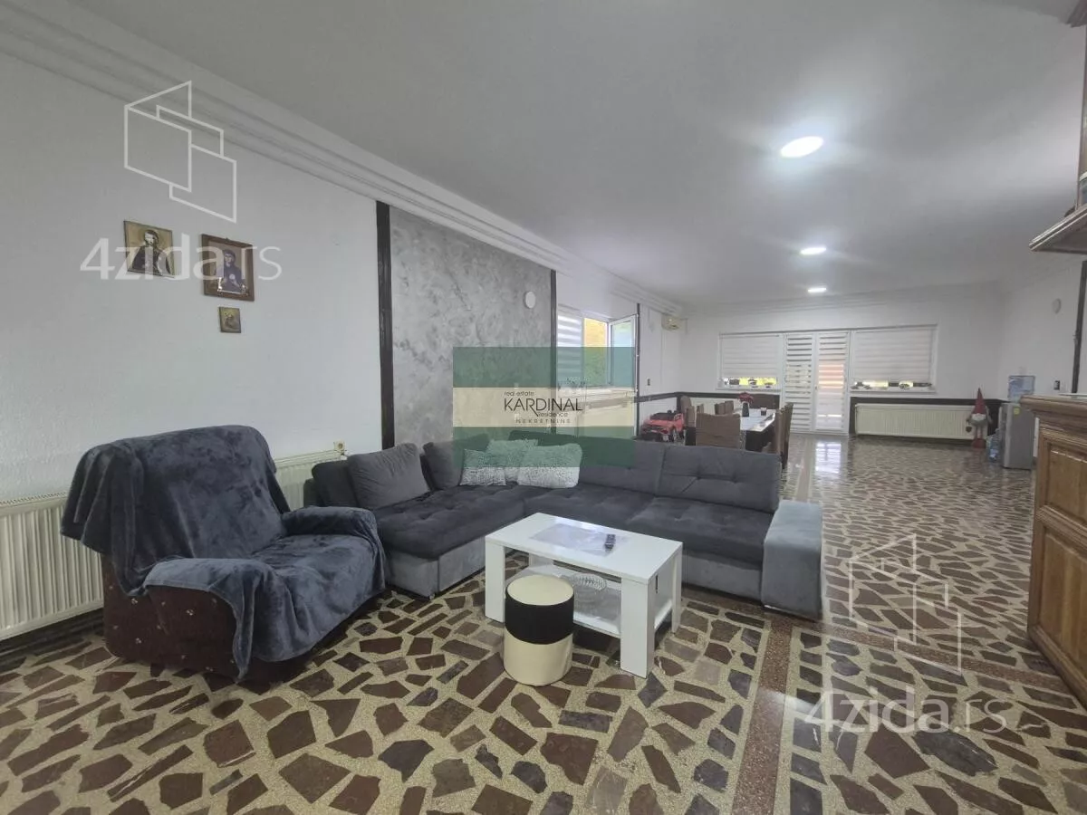 Kuća | 4zida