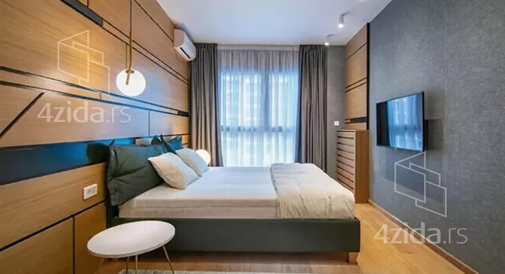Četvoroiposoban stan | 4zida