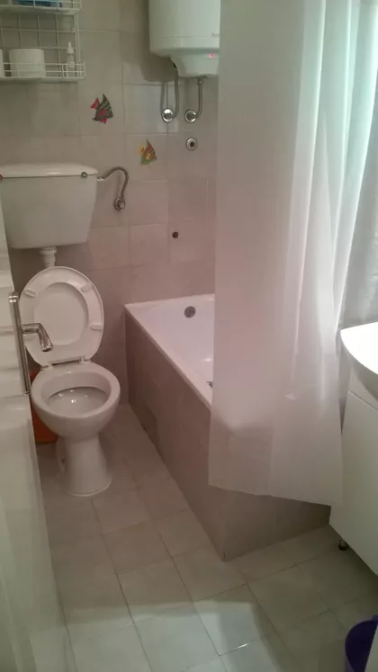 Vukov Spomenik | 4zida.rs
