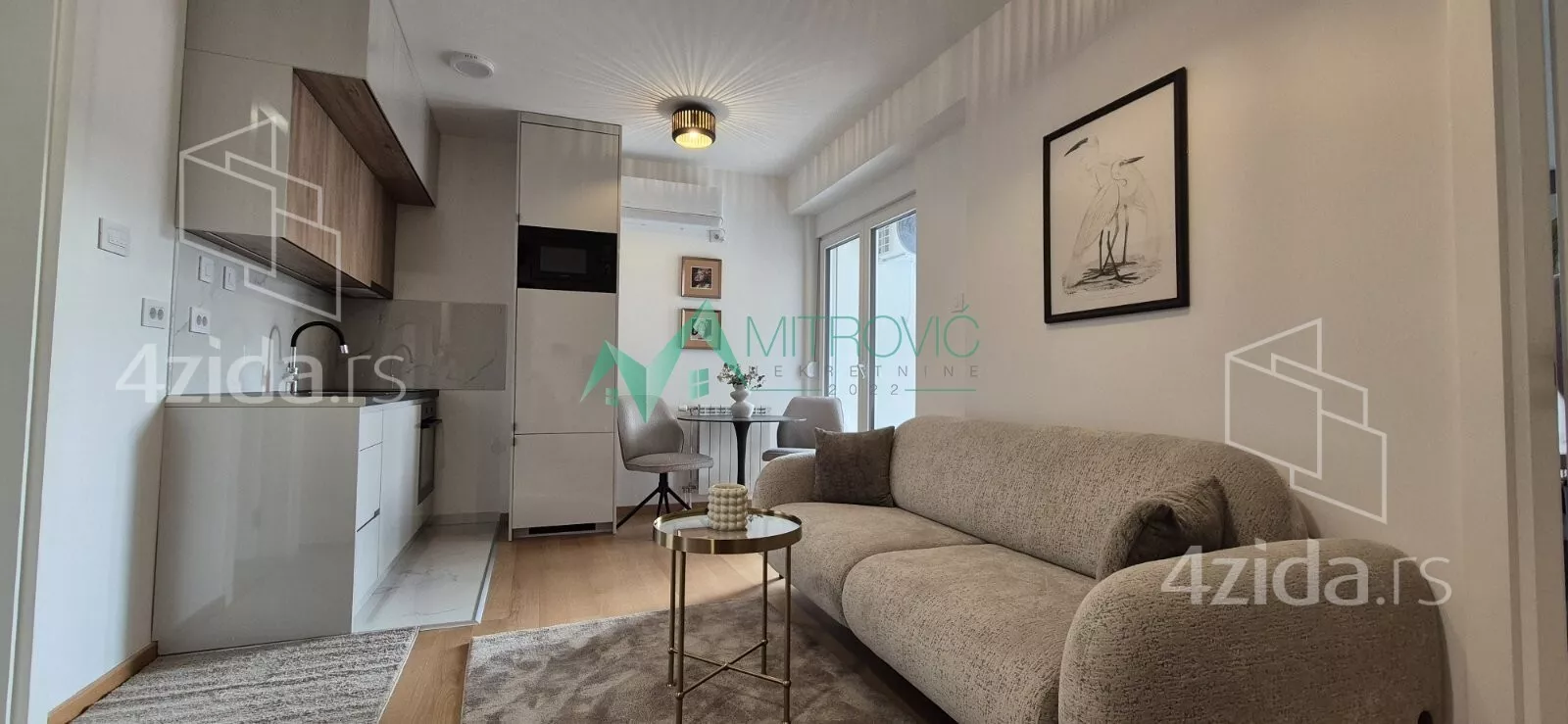 Jednoiposoban stan | 4zida