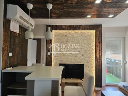 Žitni Trg | 4zida.rs