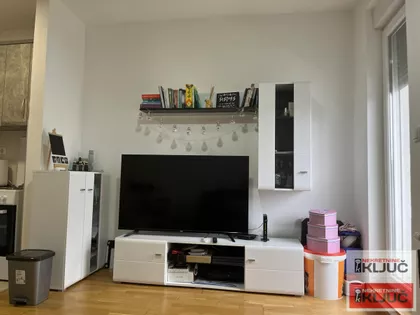 Bulevar Patrijarha Pavla (Somborski Bulevar) | 4zida.rs