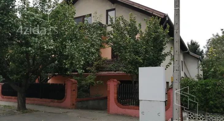 Kuća | 4zida