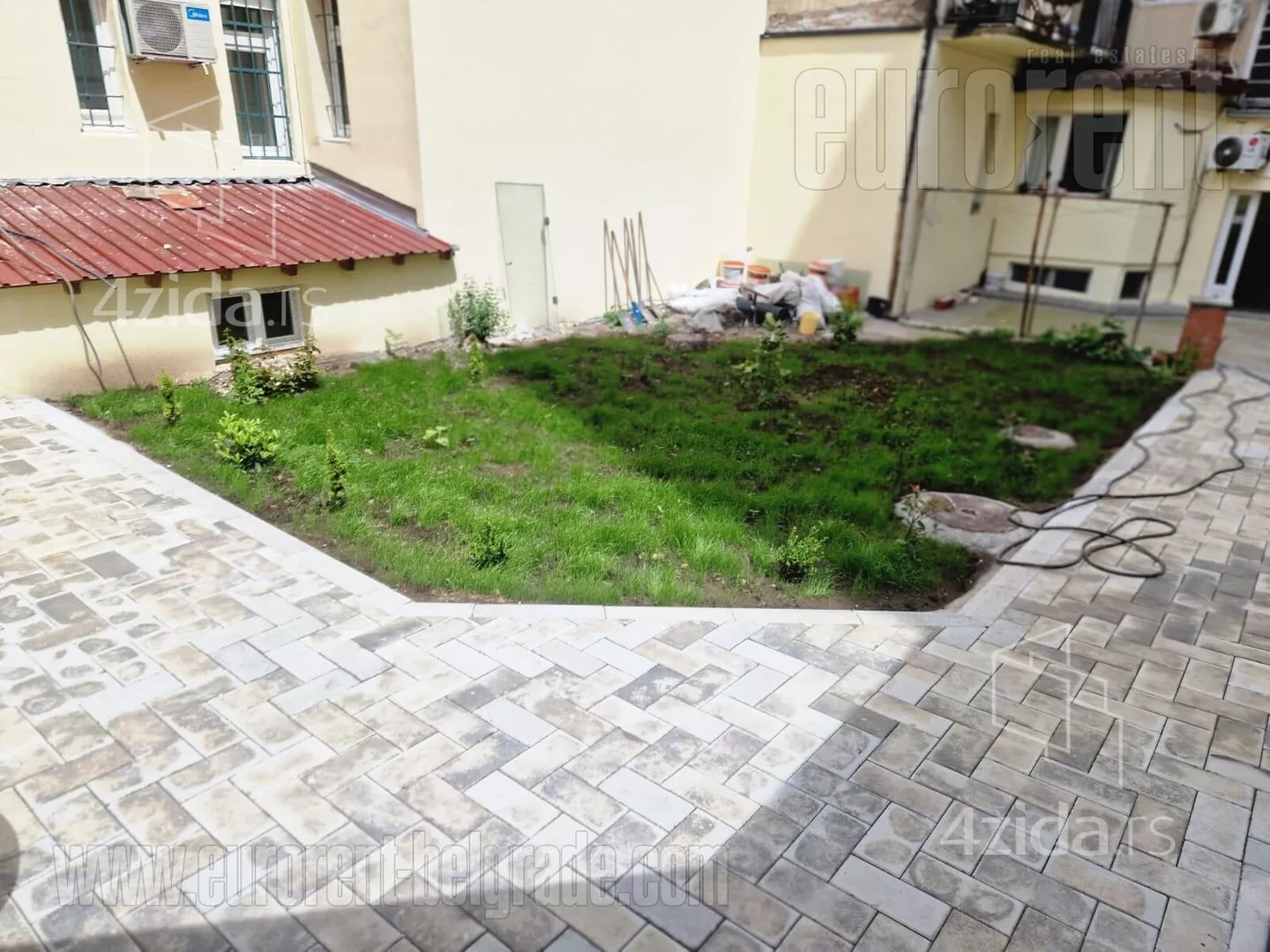 Poslovni prostor | 4zida