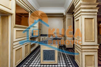 Cara Dušana | 4zida.rs