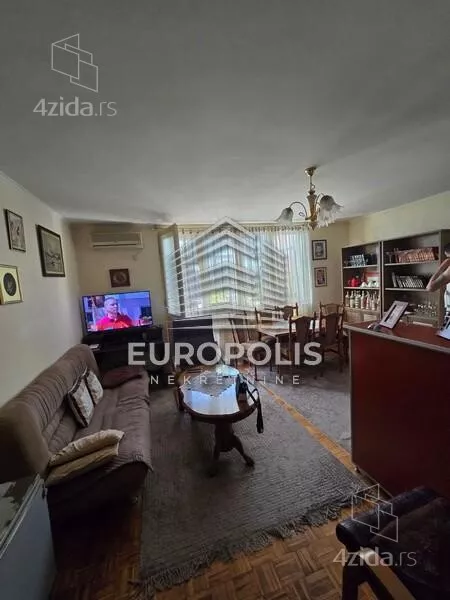 Dvoiposoban stan | 4zida