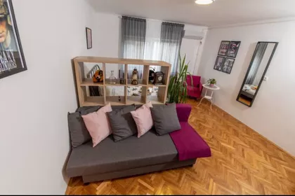 Stari Grad | 4zida.rs