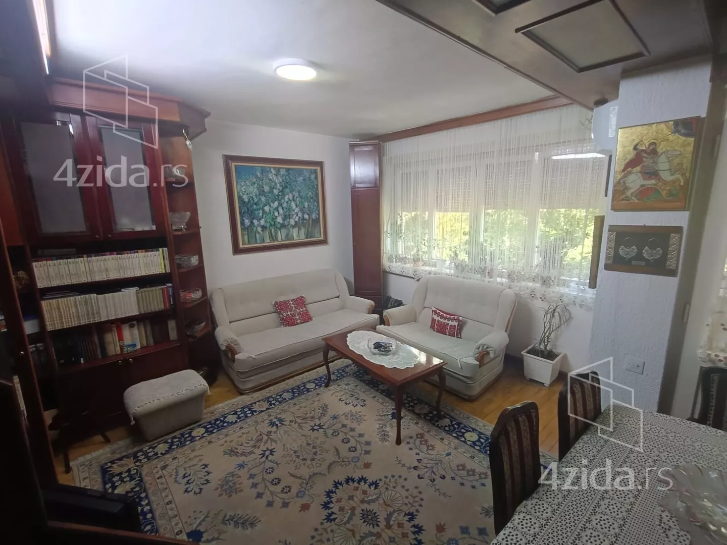 Četvoroiposoban stan | 4zida