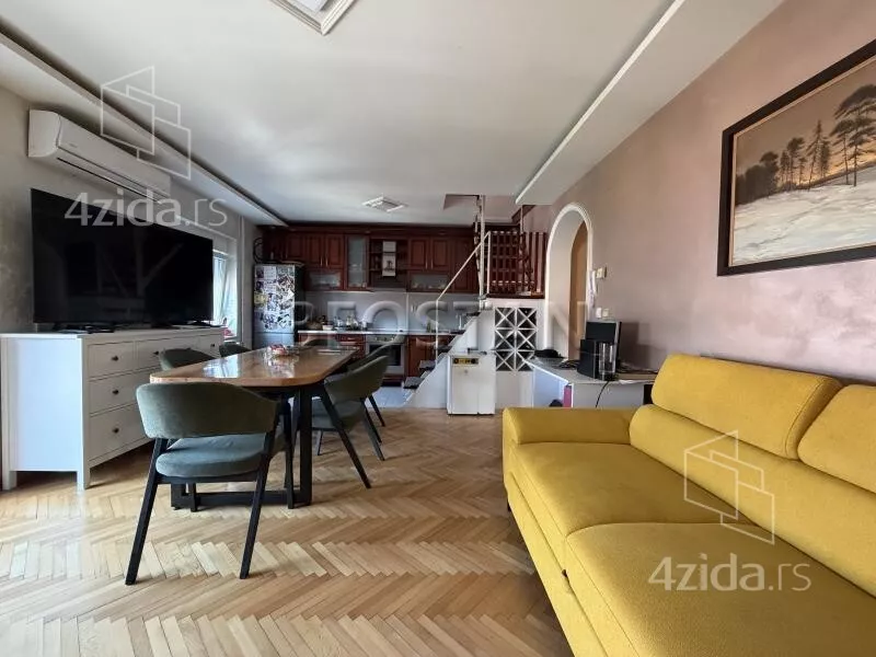 Petosoban stan | 4zida