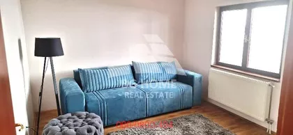 Sutjeska 8 | 4zida.rs