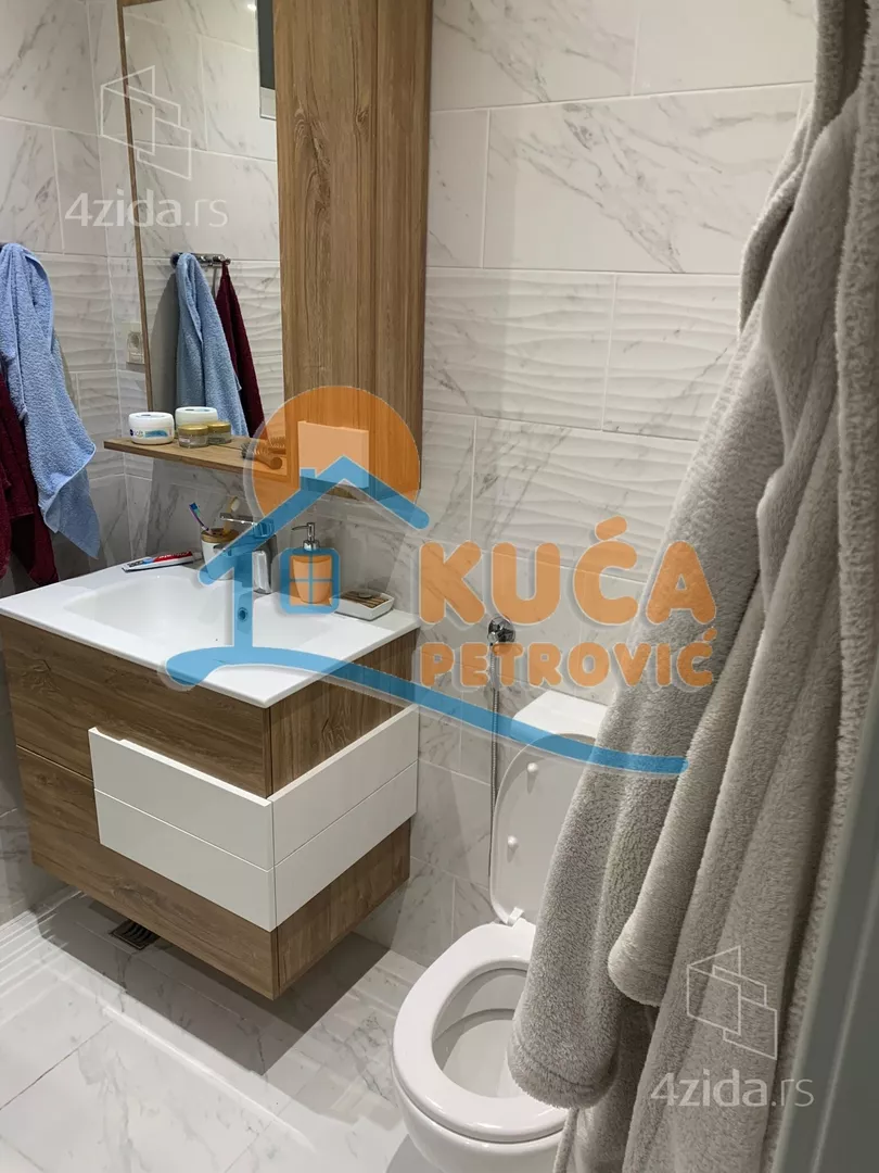 3-etažna kuća | 4zida