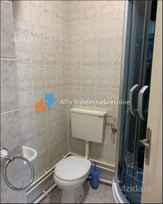 Četvoroiposoban stan | 4zida