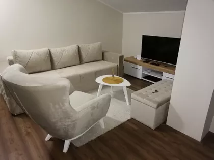 Miloša Pocerca 25 | 4zida.rs