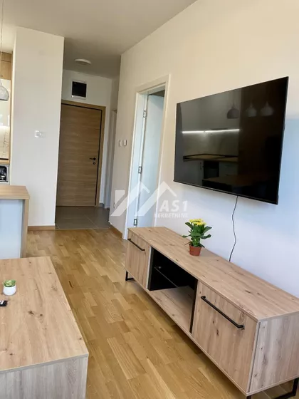 Rumenački put | 4zida.rs