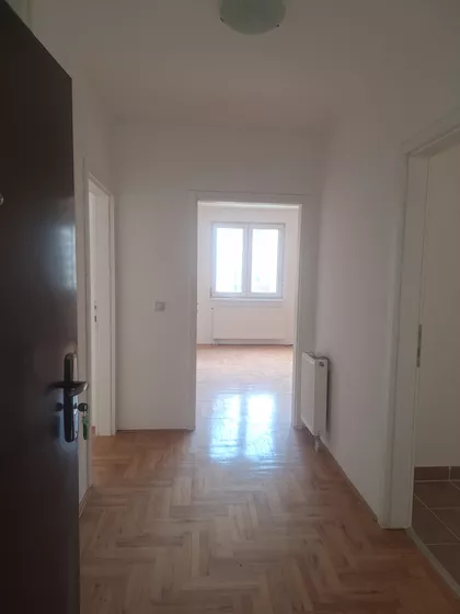 Branka Krsmanovića 12 | 4zida.rs