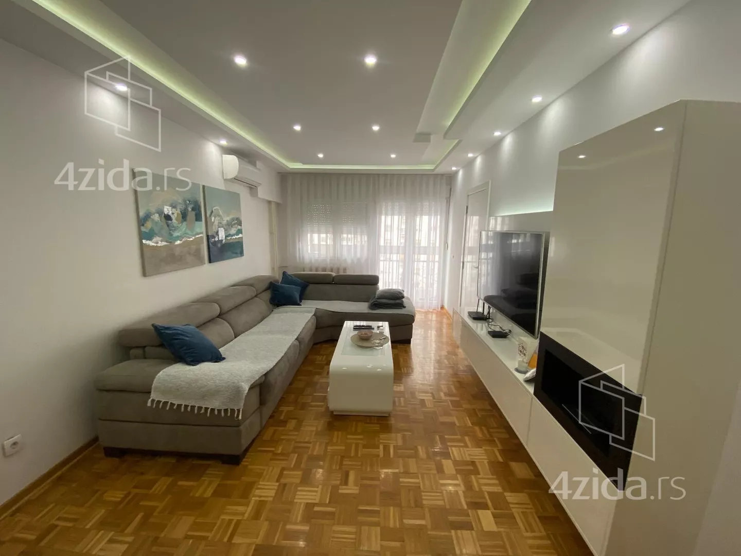 Dvoiposoban stan | 4zida