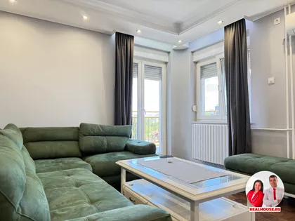 Cara Dušana | 4zida.rs