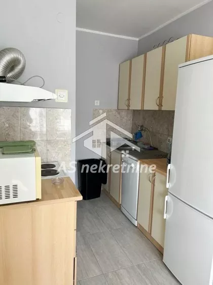 Crveni Krst Vračar | 4zida.rs