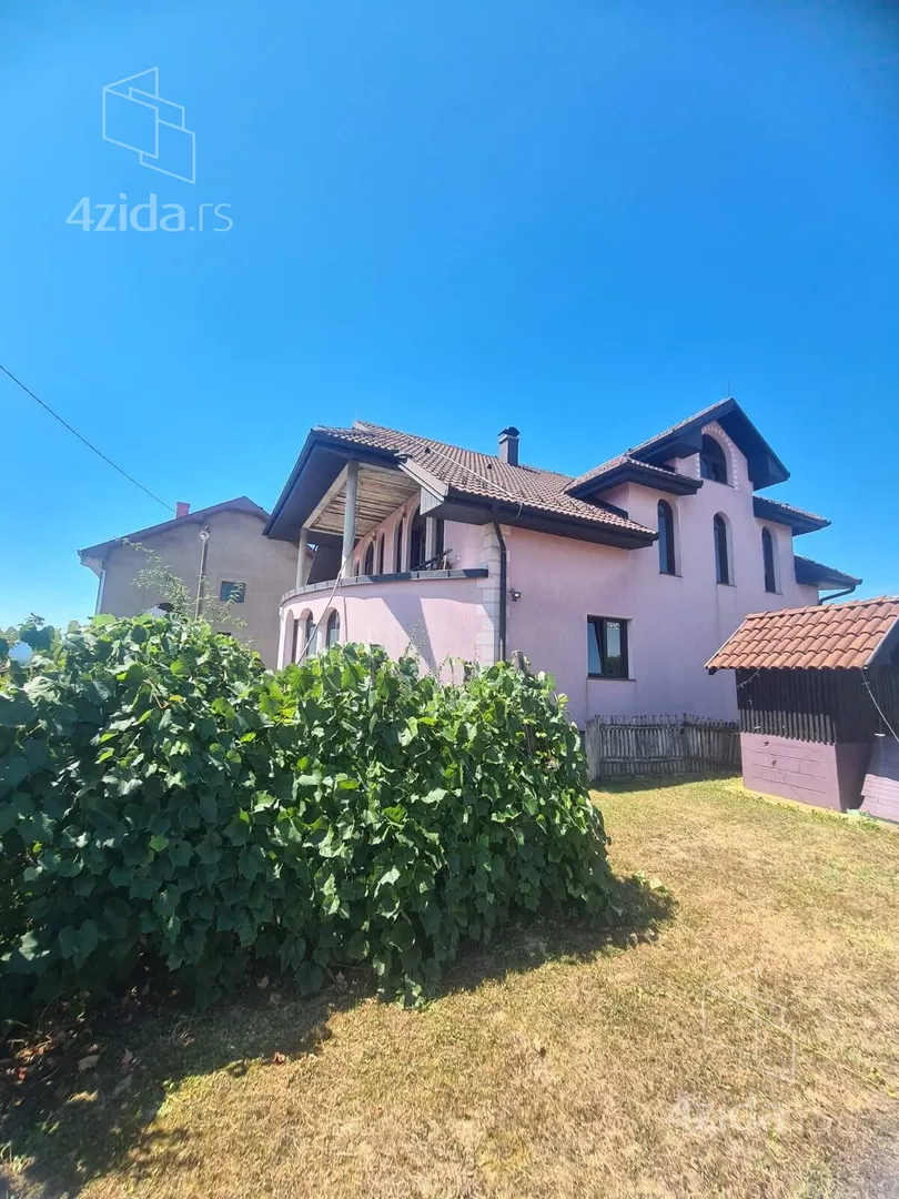 3-etažna kuća | 4zida