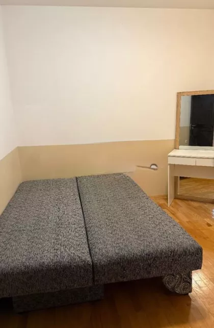 Učiteljsko Naselje | 4zida.rs