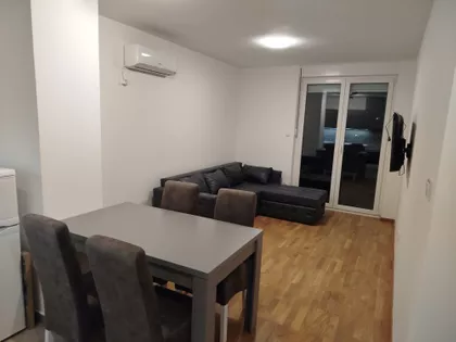 Božidara Adžije 10 | 4zida.rs