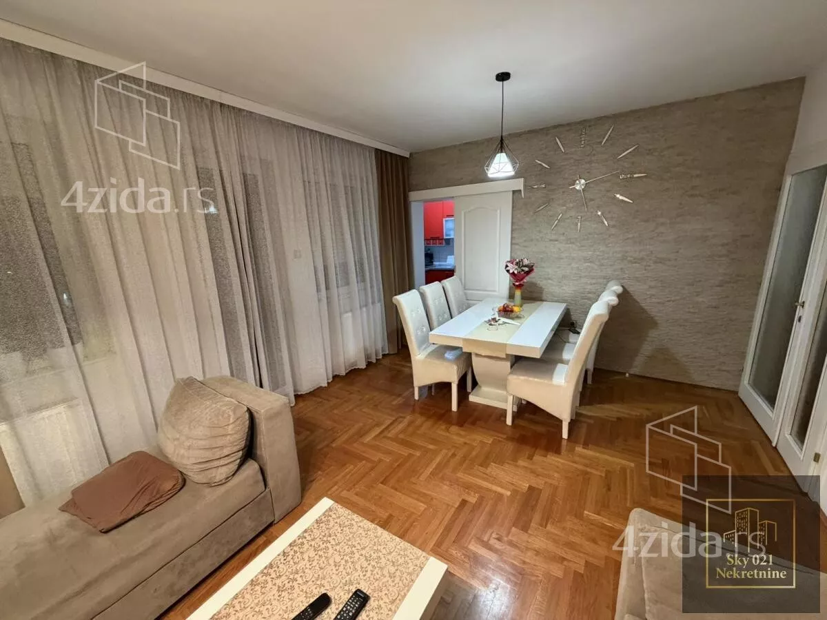 Troiposoban stan | 4zida