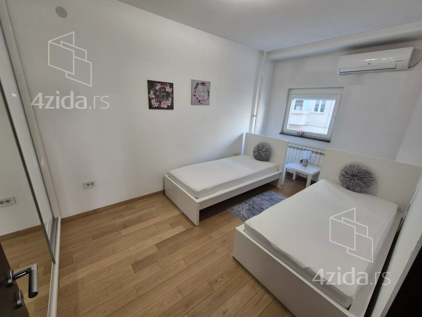 Troiposoban stan | 4zida