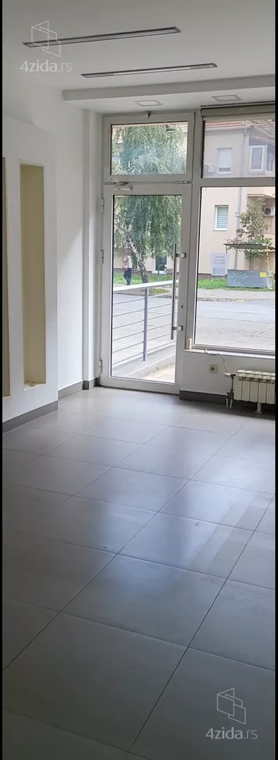 Poslovni prostor | 4zida