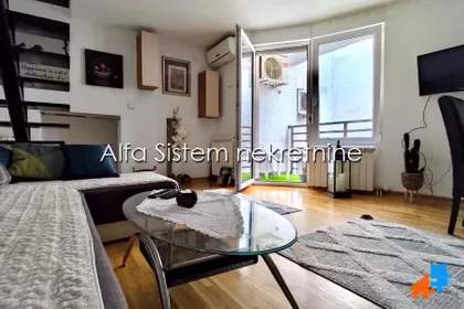 Vukov Spomenik | 4zida.rs