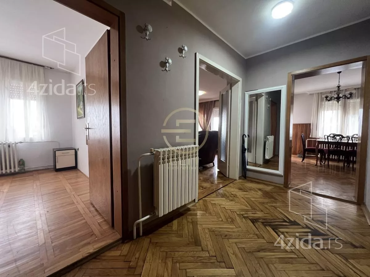 Kuća | 4zida